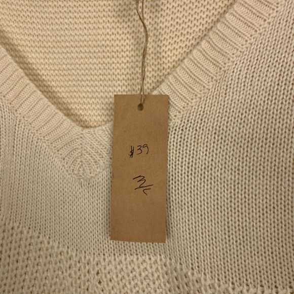 Selfie Couture Trendology Sweater M/L - Picture 2 of 3